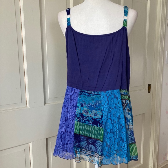 Embellished Tank Top w Flared Mixed Media Lace SIZE L - Picture 3 of 12